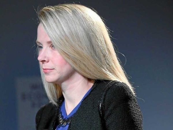 why marissa mayer told remote employees to work in an office or quit