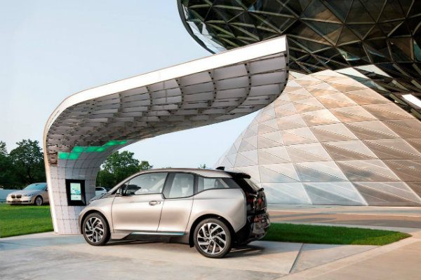 bmw point one s solar station is the best looking charger for your i3 1