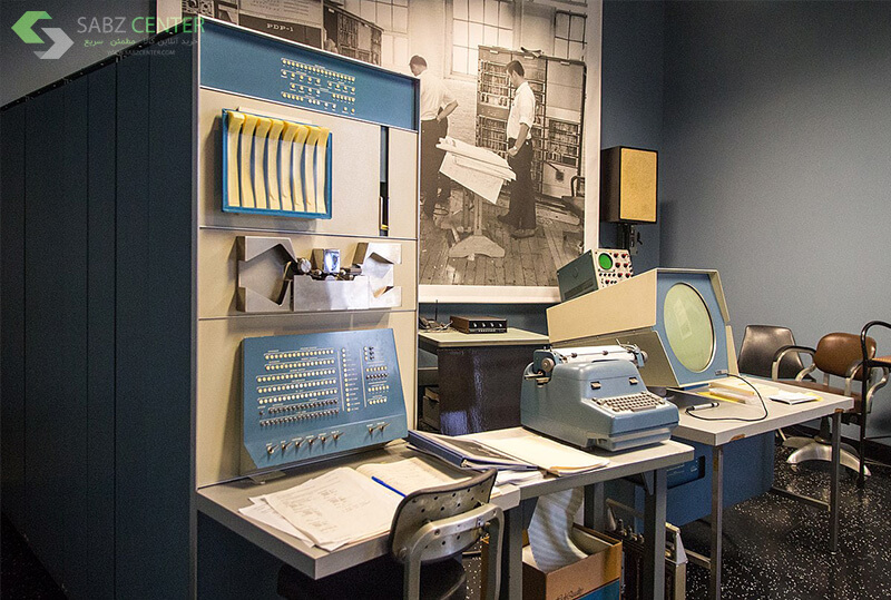 PDP-1 اولین کامپیوتر کوچک جهان 1960 توسط Digital Equipment Corporation