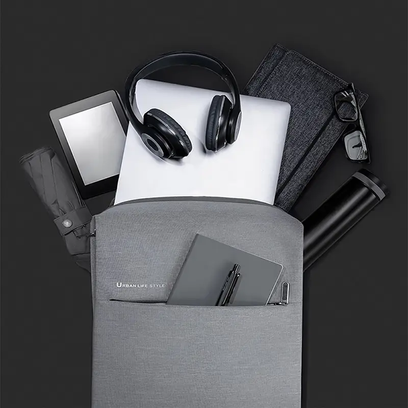 The backpack of the Xiaomi Urban LifeStyle 2-2